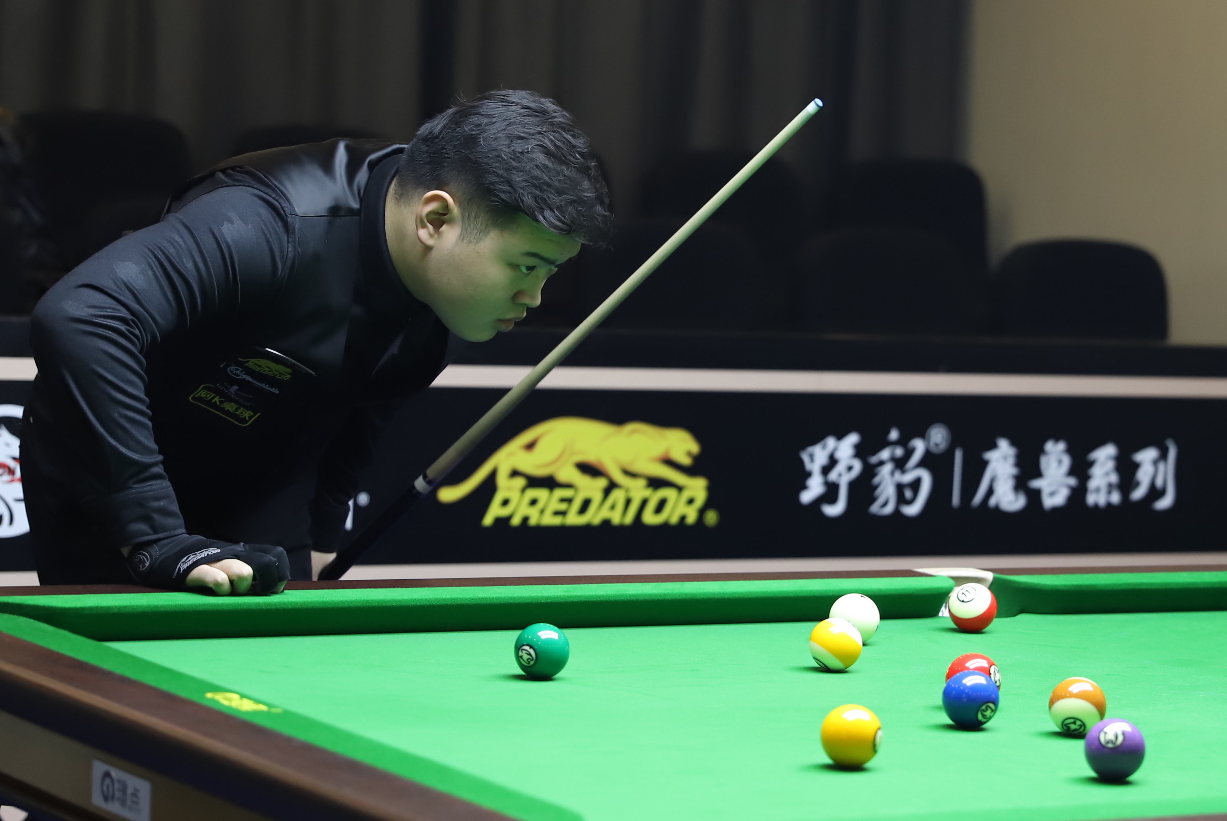 着巴特勒真 着巴特勒真