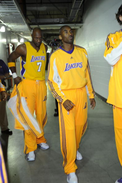 势打断了他 势打断了他