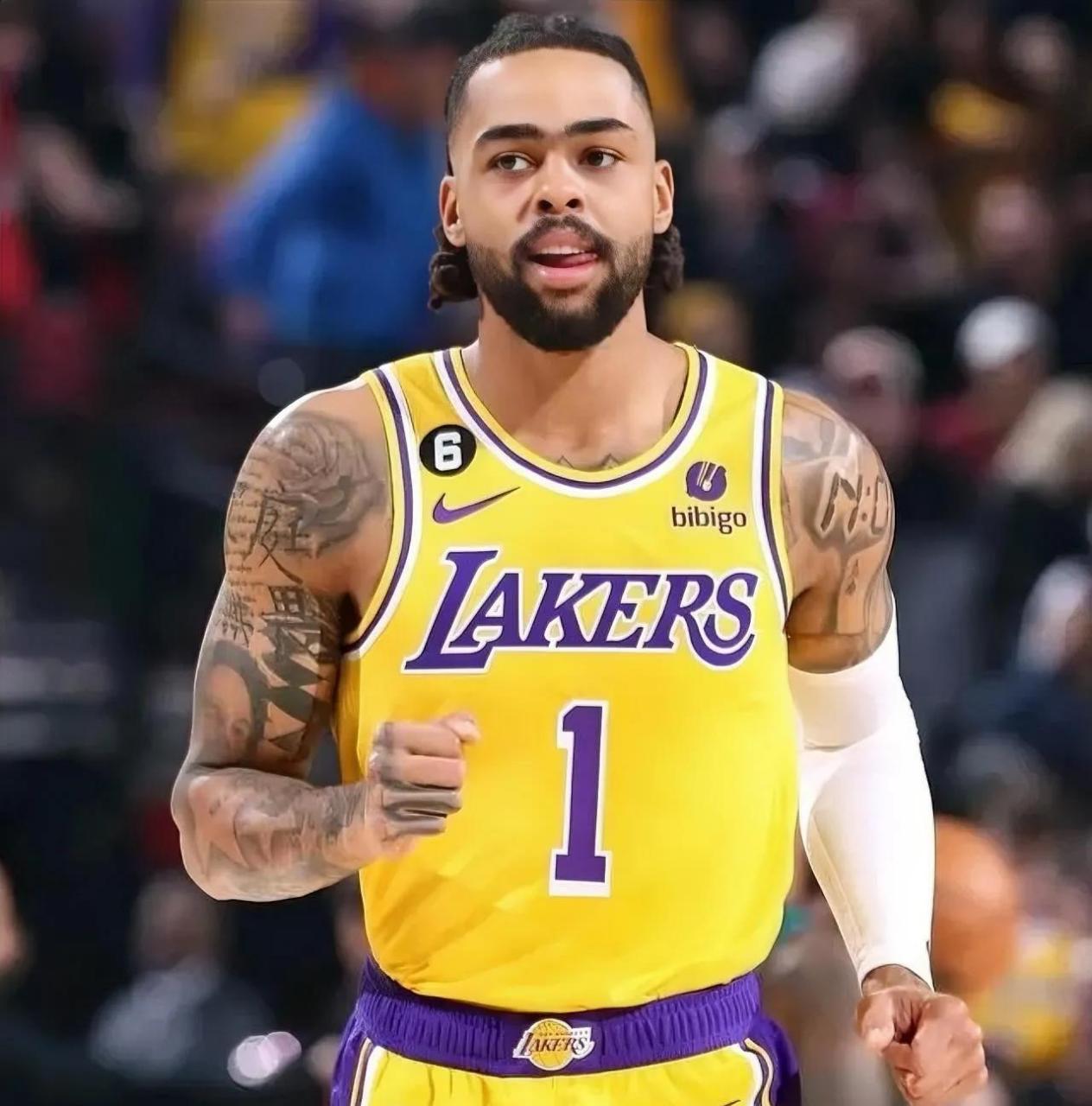 阵型拉开或 阵型拉开或